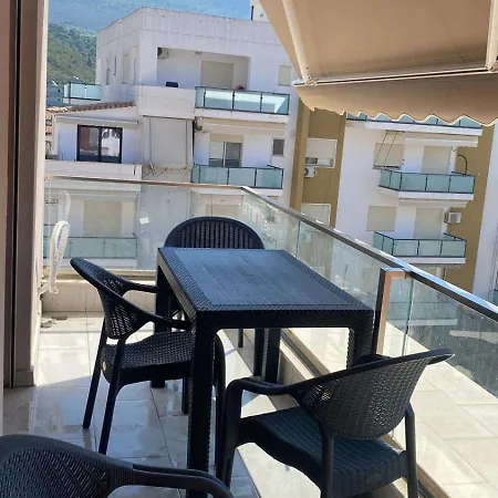 Sea La Vie Apartment Himare Buitenkant foto